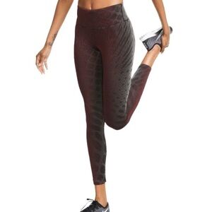 Nike Running Division Epic Lux Ribbed Leggings size small